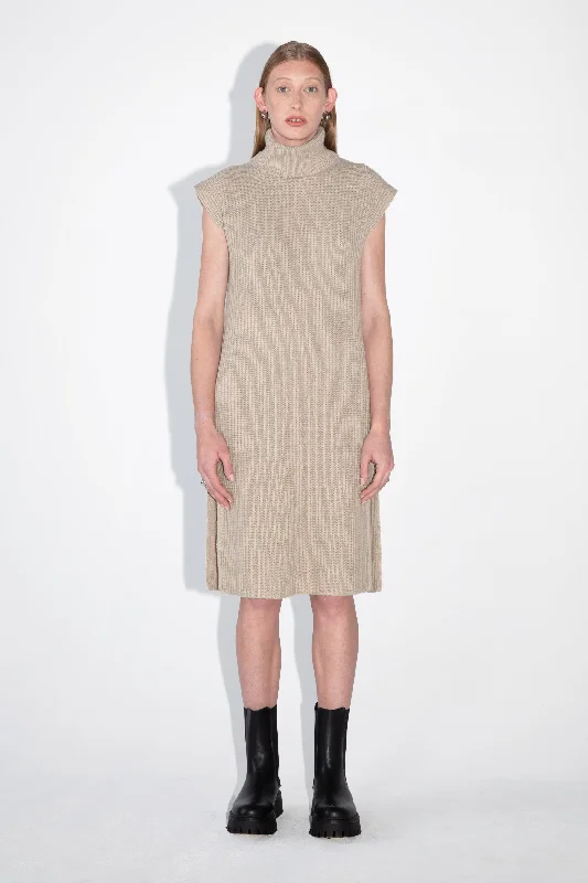 TURTLENECK SWEATER DRESS