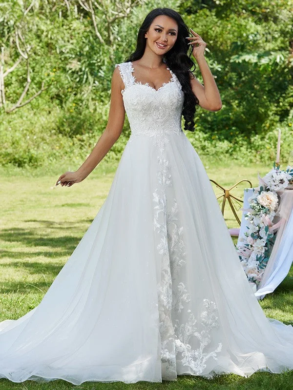 A-Line/Princess Lace Applique Sweetheart Sleeveless Sweep/Brush Train Wedding Dresses