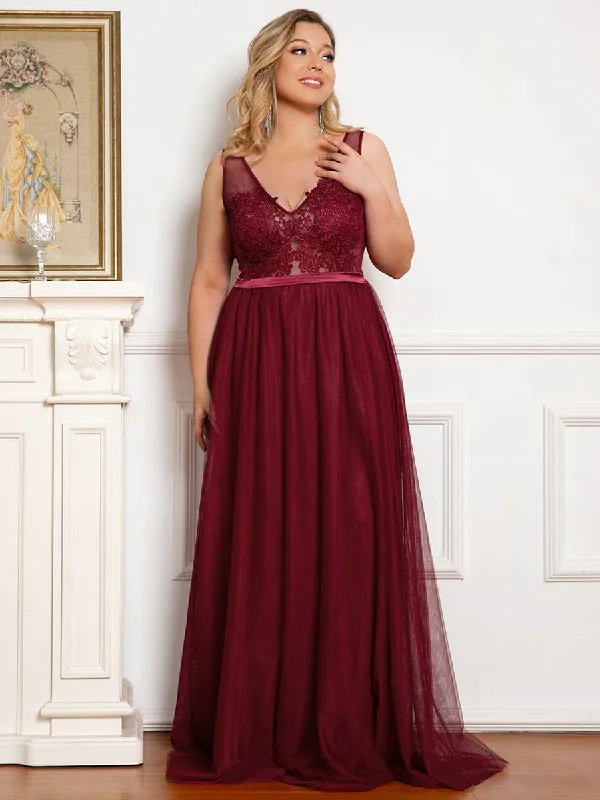 Plus Size Women's A-Line V-Neck Floral Lace Appliques Bridesmaid Dress